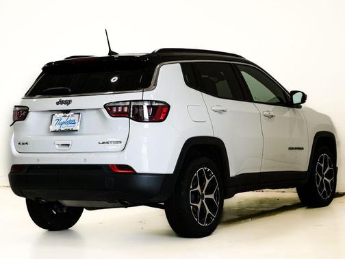 Bright White Clearcoat 2025 Jeep Compass Limited