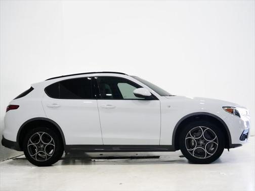 2022 Alfa Romeo Stelvio Ti