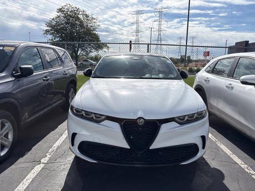 Alfa White 2024 Alfa Romeo Tonale Veloce