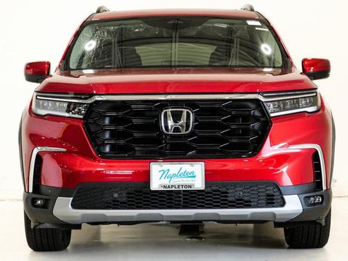 2025 Honda Pilot Touring 8-Passenger