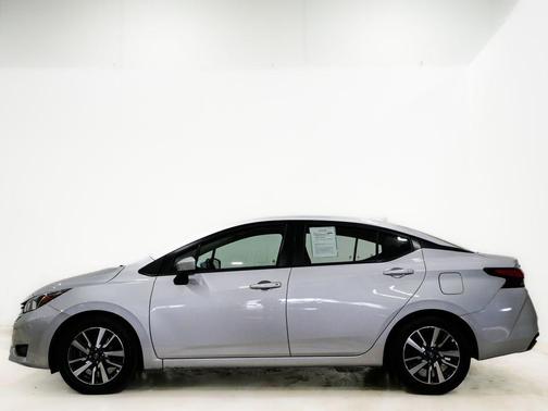 2023 Nissan Versa 1.6 SV