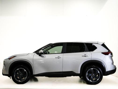 Brilliant Silver Metallic 2025 Nissan Rogue SV