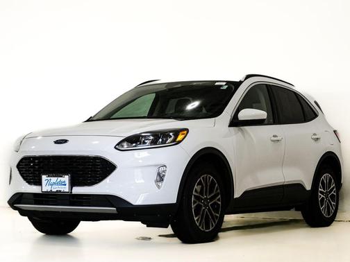 Oxford White 2020 Ford Escape SEL