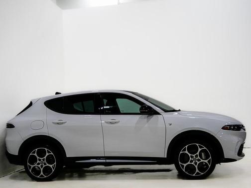 2024 Alfa Romeo Tonale Ti