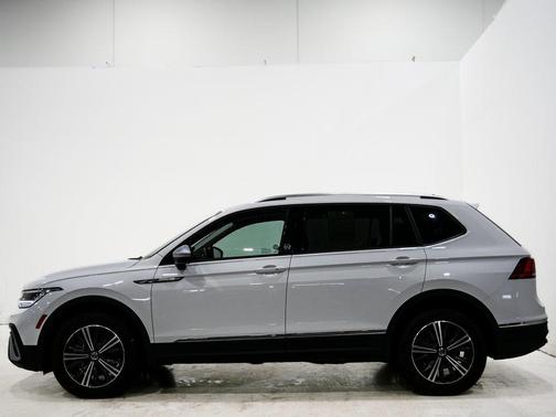 2024 Volkswagen Tiguan 2.0T Wolfsburg Edition