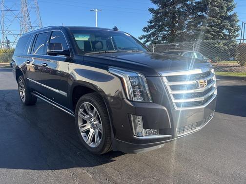 2018 Cadillac Escalade ESV Premium Luxury