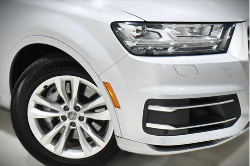 2019 Audi Q7 55 Premium Plus