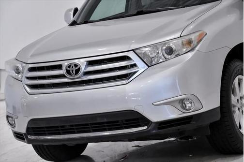 2013 Toyota Highlander SE
