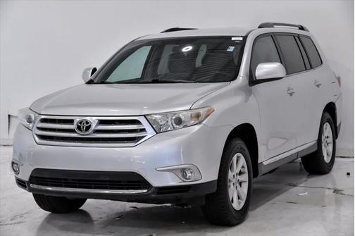 2013 Toyota Highlander SE