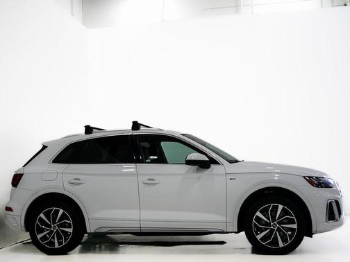 2023 Audi Q5 45 S line Premium