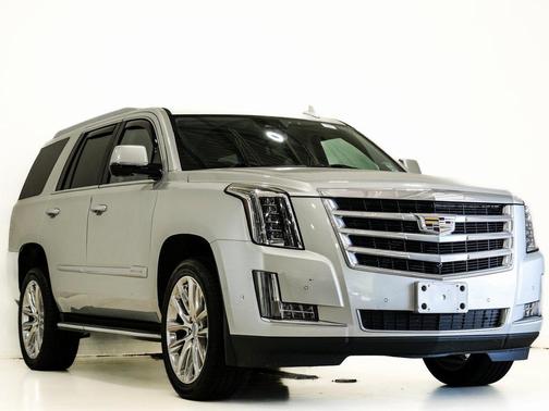2020 Cadillac Escalade Luxury