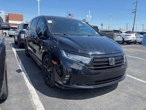 Crystal Black Pearl 2023 Honda Odyssey Sport