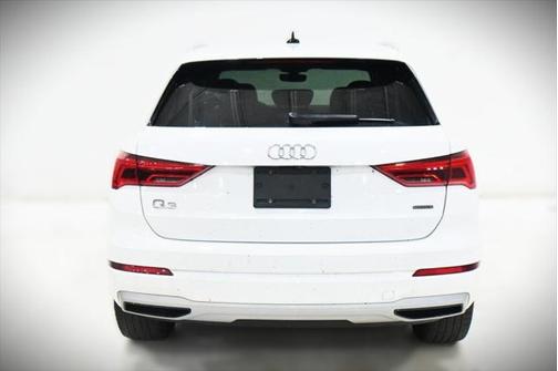 2020 Audi Q3 Premium