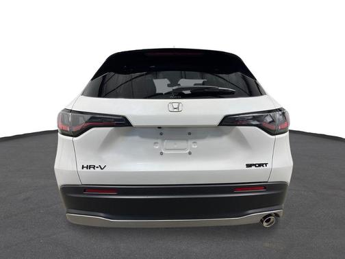 Platinum White 2027 Honda HR-V Sport