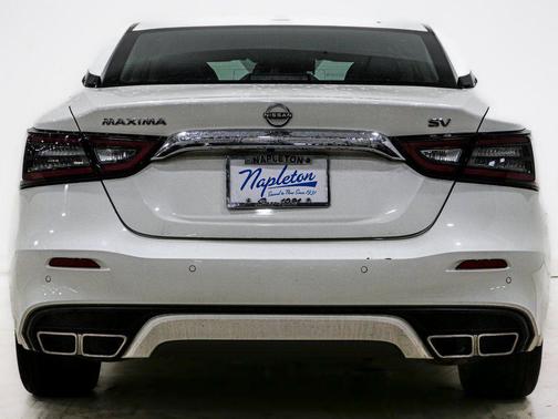 2023 Nissan Maxima SV