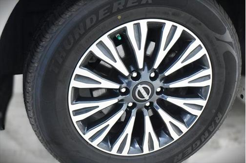 2022 Nissan Armada SL
