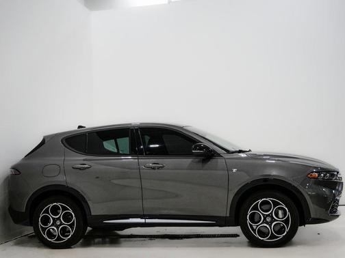 2024 Alfa Romeo Tonale Ti