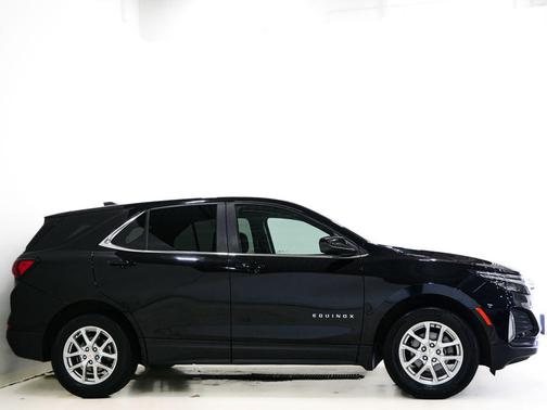 Mosaic Black Metallic 2022 Chevrolet Equinox 1LT