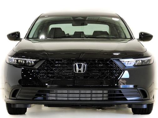 Crystal Black Pearl 2025 Honda Accord LX 1.5T