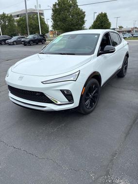 Summit White 2024 Buick Envista Sport Touring