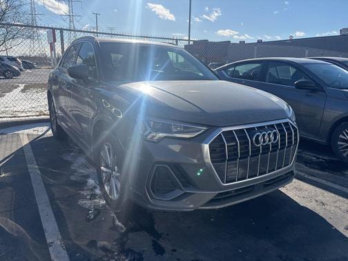 2024 Audi Q3 Premium