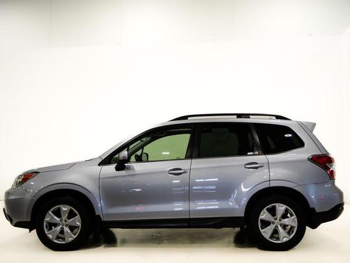 Ice Silver Metallic 2016 Subaru Forester 2.5i Limited