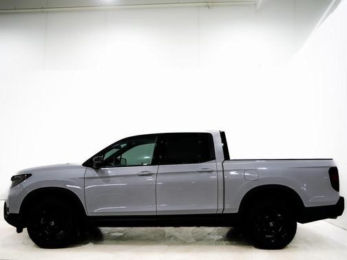 2024 Honda Ridgeline Black