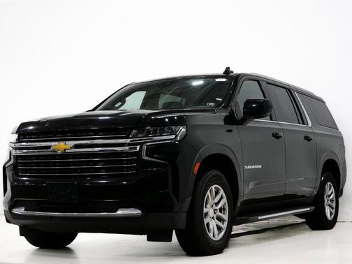 2023 Chevrolet Suburban LT