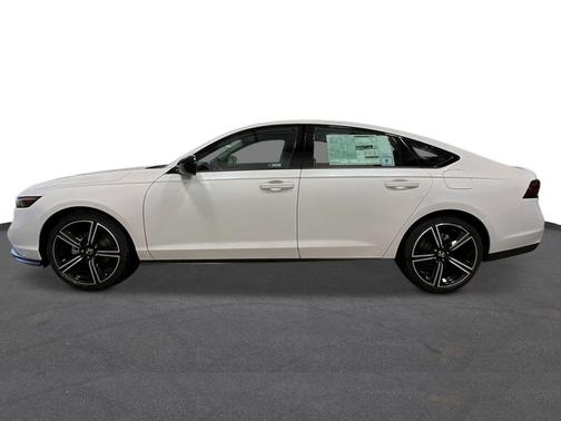 Platinum White 2026 Honda Accord SE