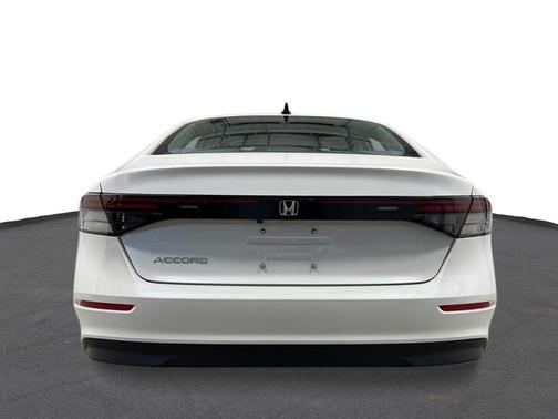 Platinum White 2026 Honda Accord SE
