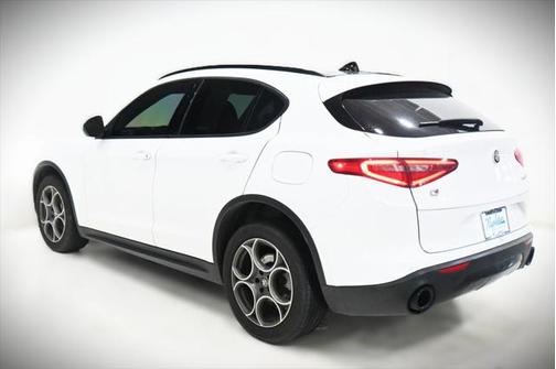 2022 Alfa Romeo Stelvio Sprint