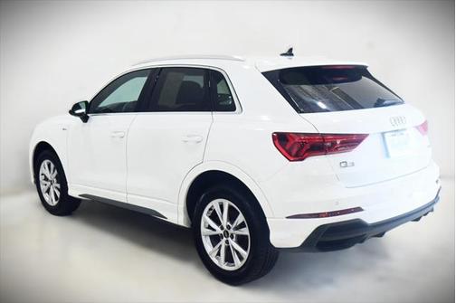 2023 Audi Q3 Premium