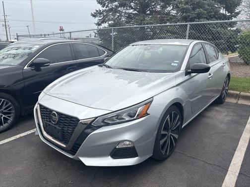 2022 Nissan Altima 2.5 SR