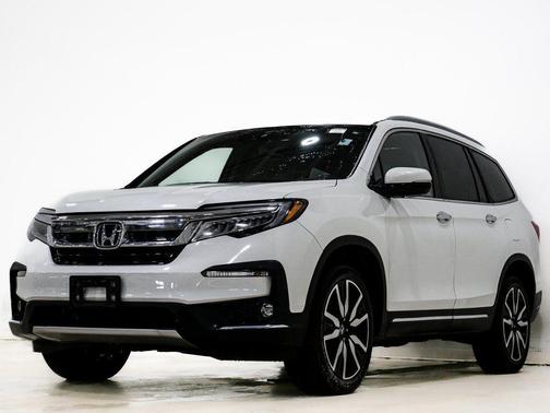 2022 Honda Pilot Touring 8-Passenger