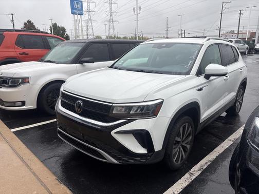 2024 Volkswagen Taos 1.5T SE