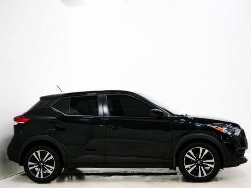 2018 Nissan Kicks SV