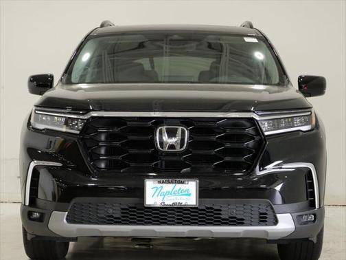 2023 Honda Pilot Touring 8-Passenger