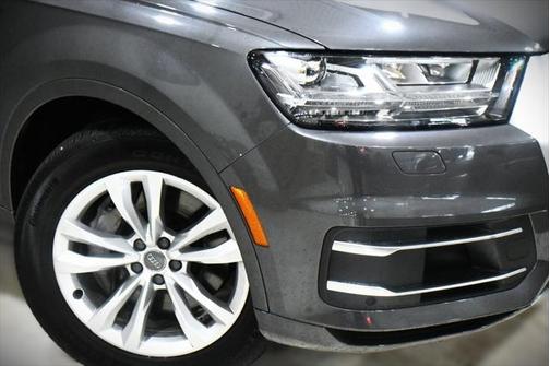 2019 Audi Q7 55 Premium Plus