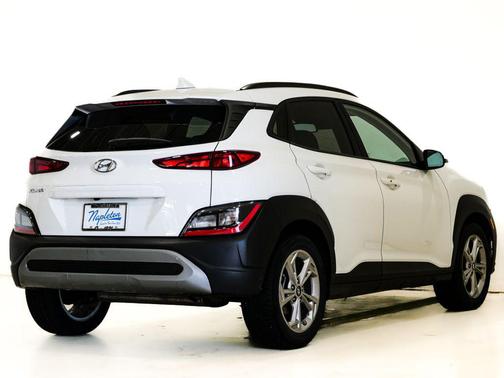 Lunar White 2023 Hyundai KONA SEL