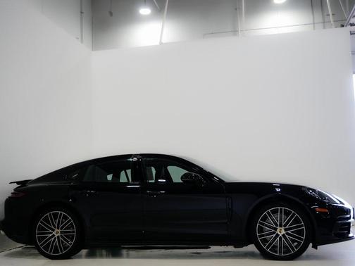2018 Porsche Panamera 4S