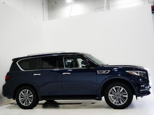 2021 INFINITI QX80 Luxe