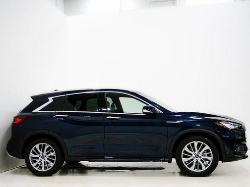 2024 INFINITI QX50 LUXE