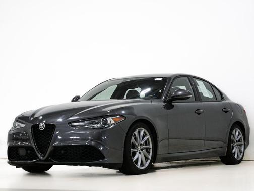 Vesuvio Gray Metallic 2023 Alfa Romeo Giulia Sprint