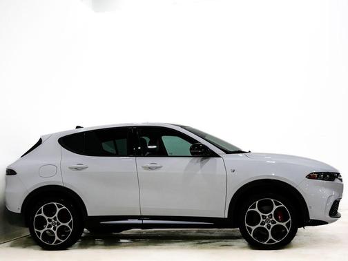 2024 Alfa Romeo Tonale Ti