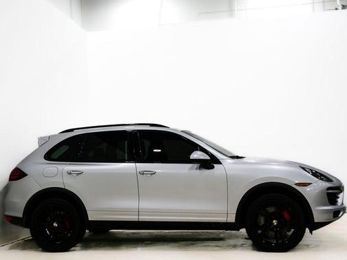 2014 Porsche Cayenne Turbo
