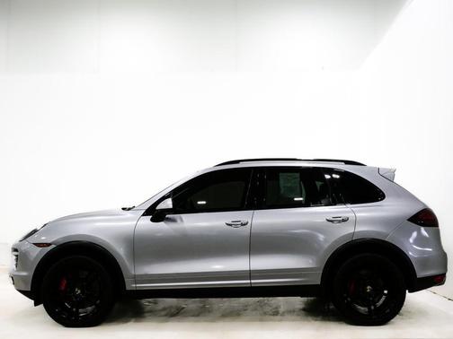2014 Porsche Cayenne Turbo