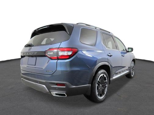 2026 Honda Pilot Touring 8-Passenger
