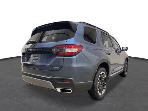 2026 Honda Pilot Touring 8-Passenger
