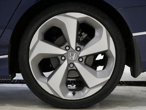 2018 Honda Accord Touring 2.0T
