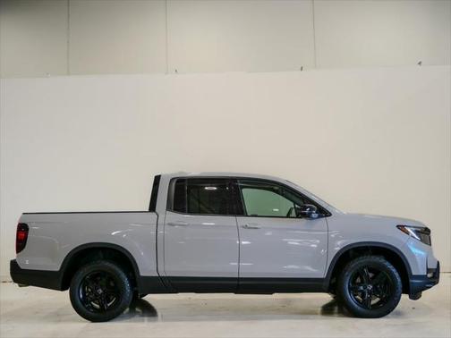2022 Honda Ridgeline Black